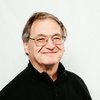 Bei Fragen rund um ihren PKW-Anhänger können Sie sich gerne an unseren Verkäufer Erich Schweizer wenden. 